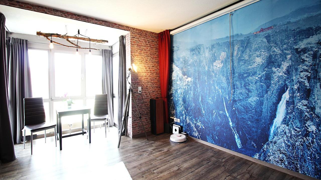 Home Cinema, Parking Space Wurzburg Exterior photo