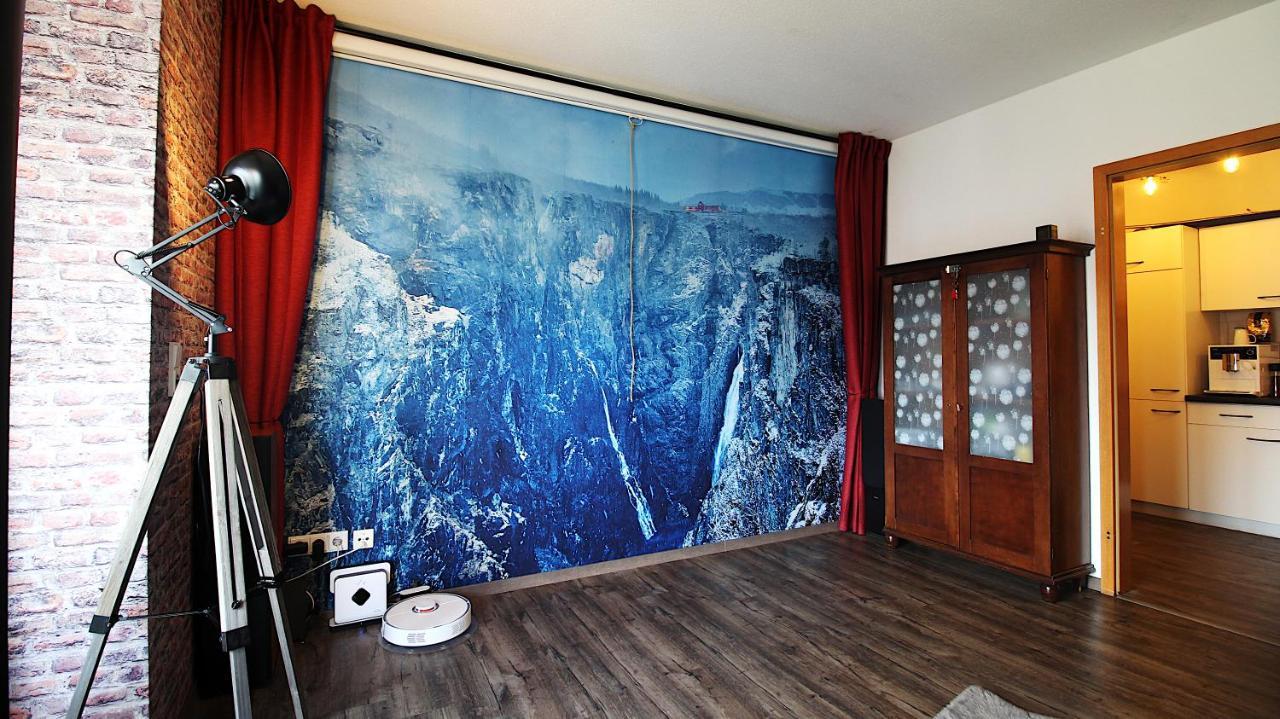 Home Cinema, Parking Space Wurzburg Exterior photo